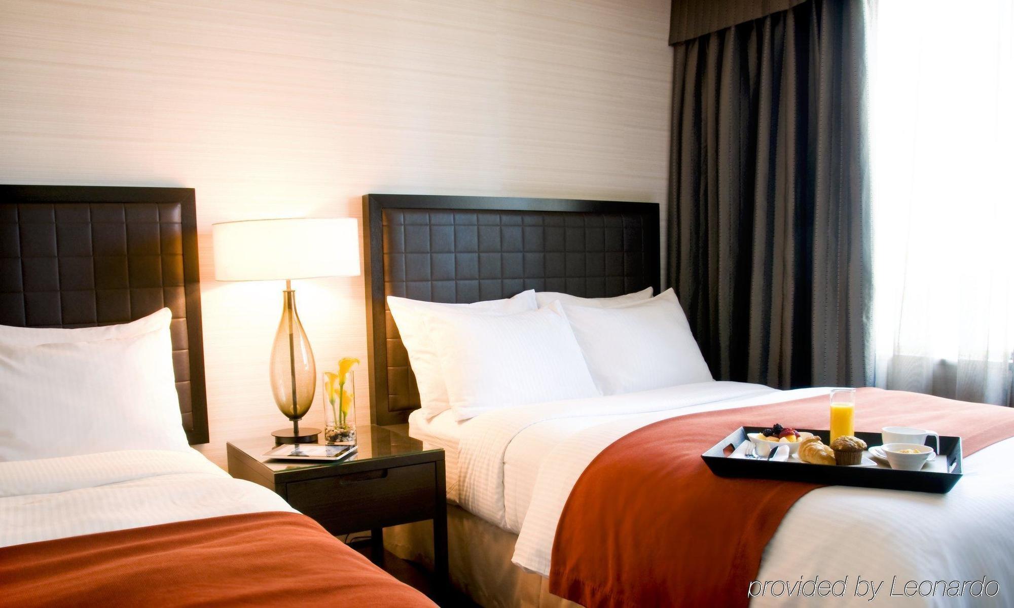 Cambridge Suites โตรอนโต ภายนอก รูปภาพ