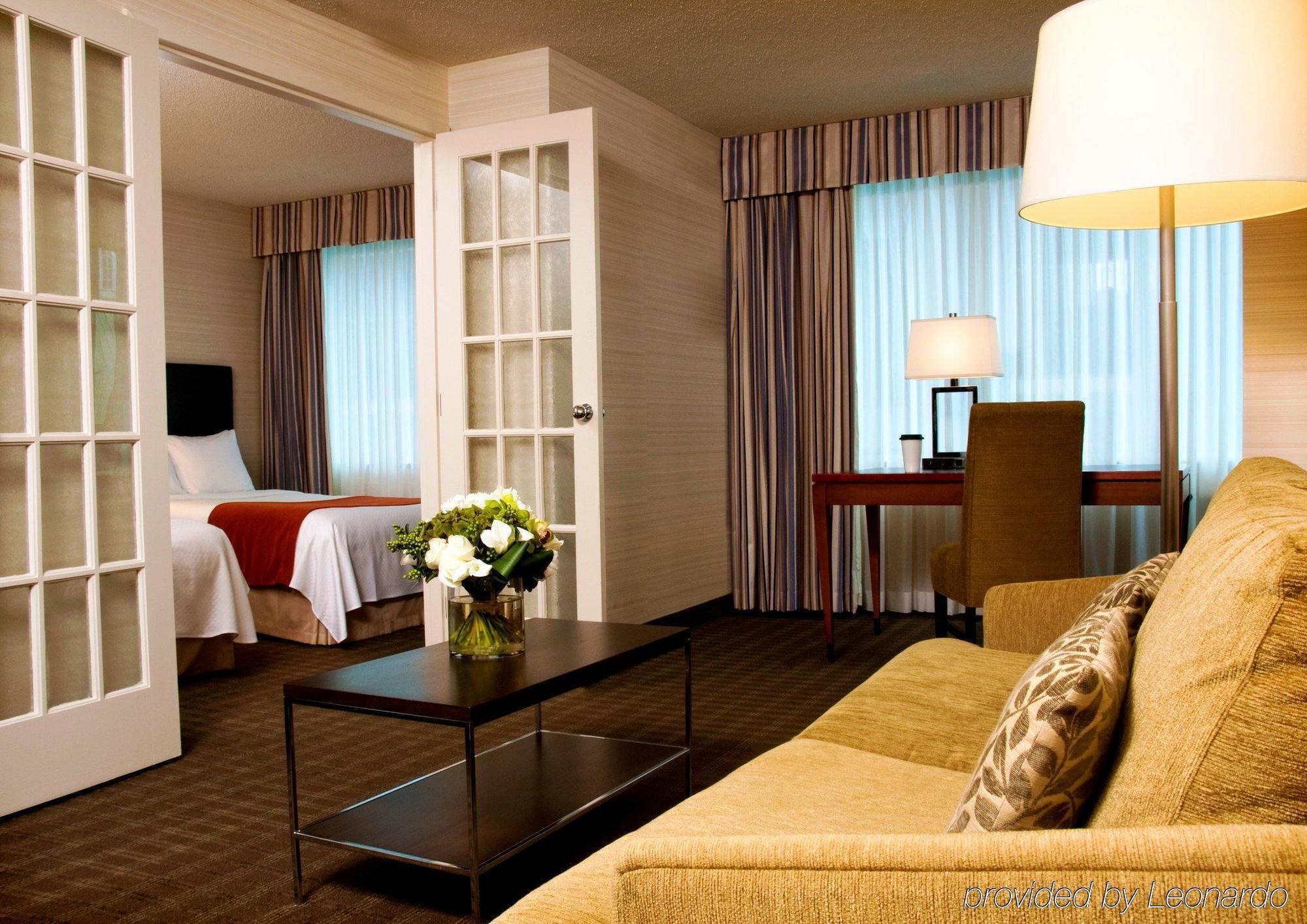 Cambridge Suites โตรอนโต ภายนอก รูปภาพ