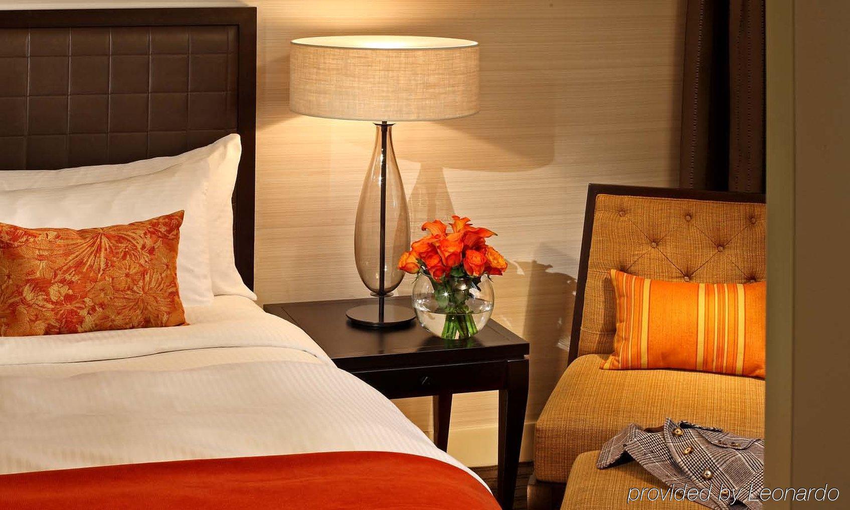 Cambridge Suites โตรอนโต ภายนอก รูปภาพ
