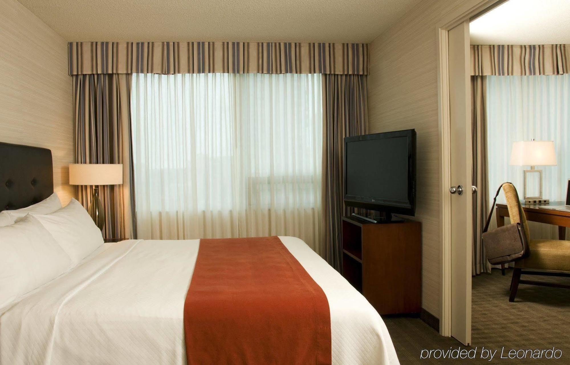 Cambridge Suites โตรอนโต ภายนอก รูปภาพ