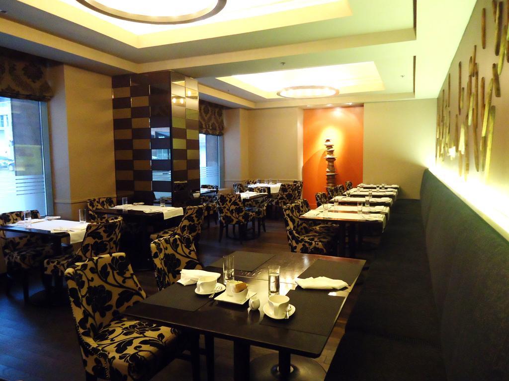 Cambridge Suites โตรอนโต ภายนอก รูปภาพ